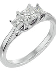 Inel de Logodnă Trei Moissanite Cu Tăietură De Prințesă de 0.96 ct din Platina - Castelo.ro