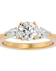 Inel de Logodnă Hélène din Aur 14k cu Trei Diamante Create în Laborator de 2.18 ct din 14k Aur Galben - Castelo.ro