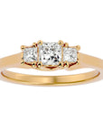 Inel de Logodnă din Aur 14k cu Trei Diamante Create în Laborator In Forma De Prințesă de 0.59 ct din 14k Aur Galben - Castelo.ro