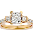 Inel de Logodnă cu Trei Diamante Create în Laborator In Forma De Prințesă de 1.72 ct din 18k Aur Galben - Castelo.ro