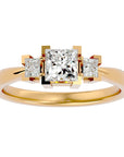 Inel de Logodnă Cu Trei Moissanite Tăietură Prințesă de 1.00 ct din 18k Aur Galben - Castelo.ro