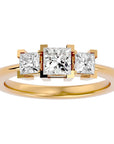 Inel de Logodnă din Aur 14k Cu Trei Diamante Create în Laborator Tăietură Prințesă de 1.32 ct din 14k Aur Galben - Castelo.ro