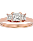 Inel de Logodnă Trei Diamante Create în Laborator din Aur 14k Cu Tăietură De Prințesă de 0.96 ct din 14k Aur Roz - Castelo.ro