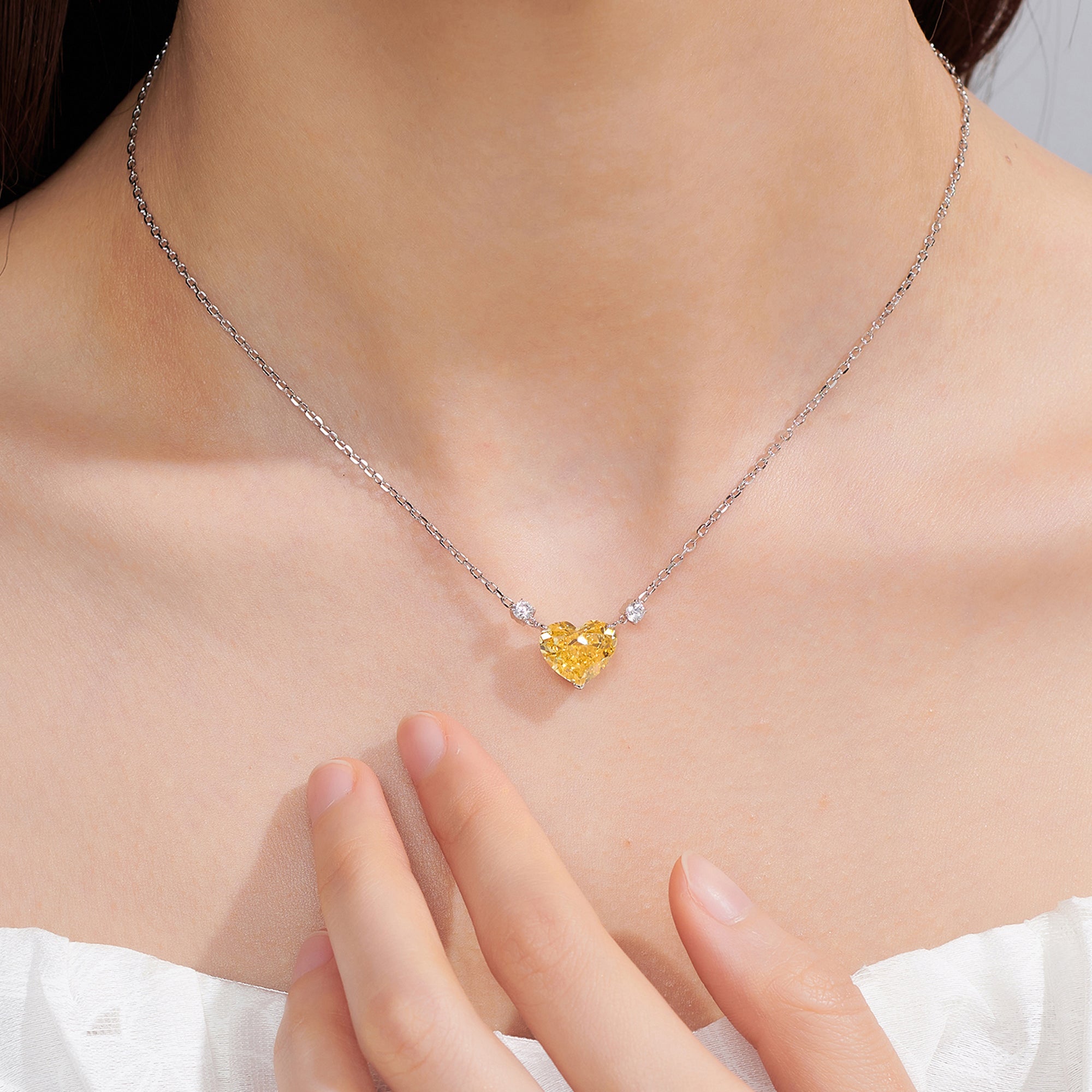 Colier Pendant Inimă Roz din Argint 925 cu Zircon din - Castelo.ro