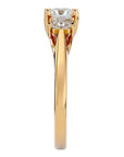Inel de Logodnă Trei Diamante Create în Laborator din Aur 14k Cu Tăietură De Prințesă de 0.96 ct din 14k Aur Galben - Castelo.ro