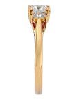 Inel de Logodnă Trei Diamante Naturale Cu Tăietură De Prințesă de 0.96 ct din 18k Aur Galben - Castelo.ro