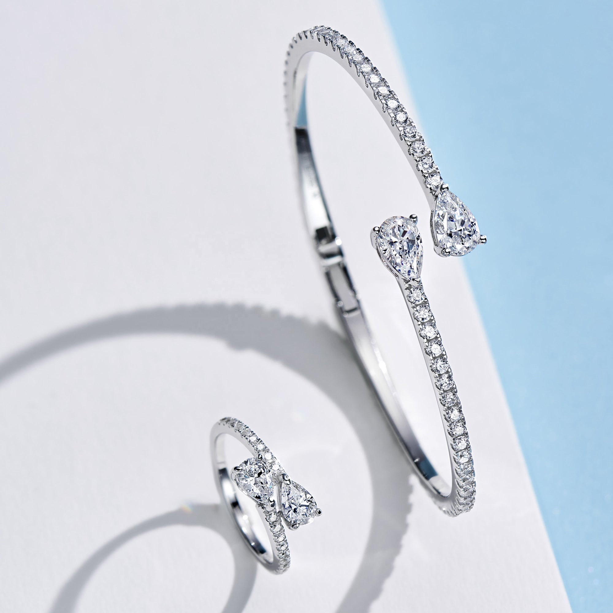 Brățară Bangle Regalia din Argint 925 Placat cu Rodiu, Pietre Zirconiu 5A din - Castelo.ro