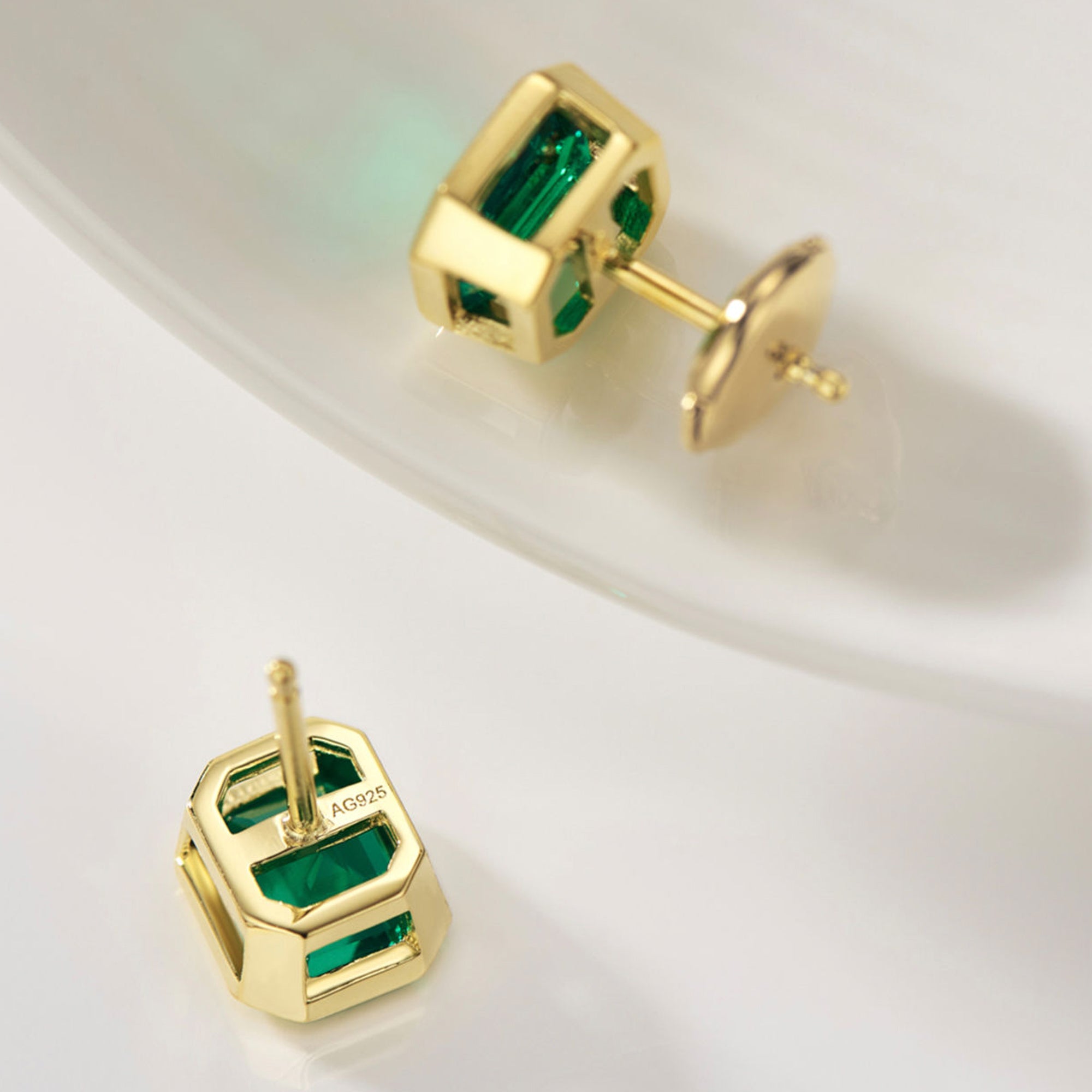 Cercei Stud cu Cristal Sintetic din Argint S925 Placat cu Rodiu și Zircon 5A din - Castelo.ro