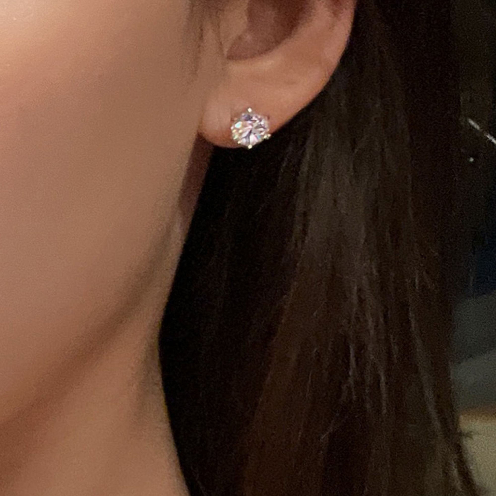 Cercei Stud Solitaire Strălucitor cu Șase Gheare din Argint 925 Placat cu Rodiu și Zirconiu 5A din - Castelo.ro