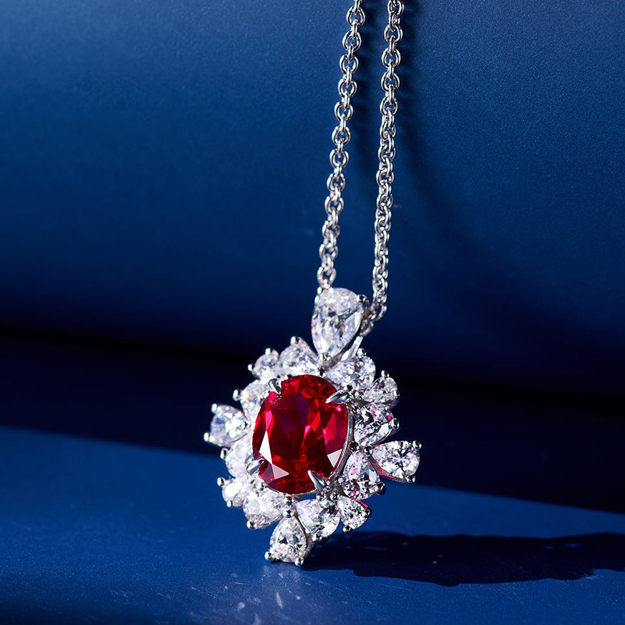 Colier Pendant Nobil din Argint 925 cu Piatra Rosie Zircon 5A din - Castelo.ro