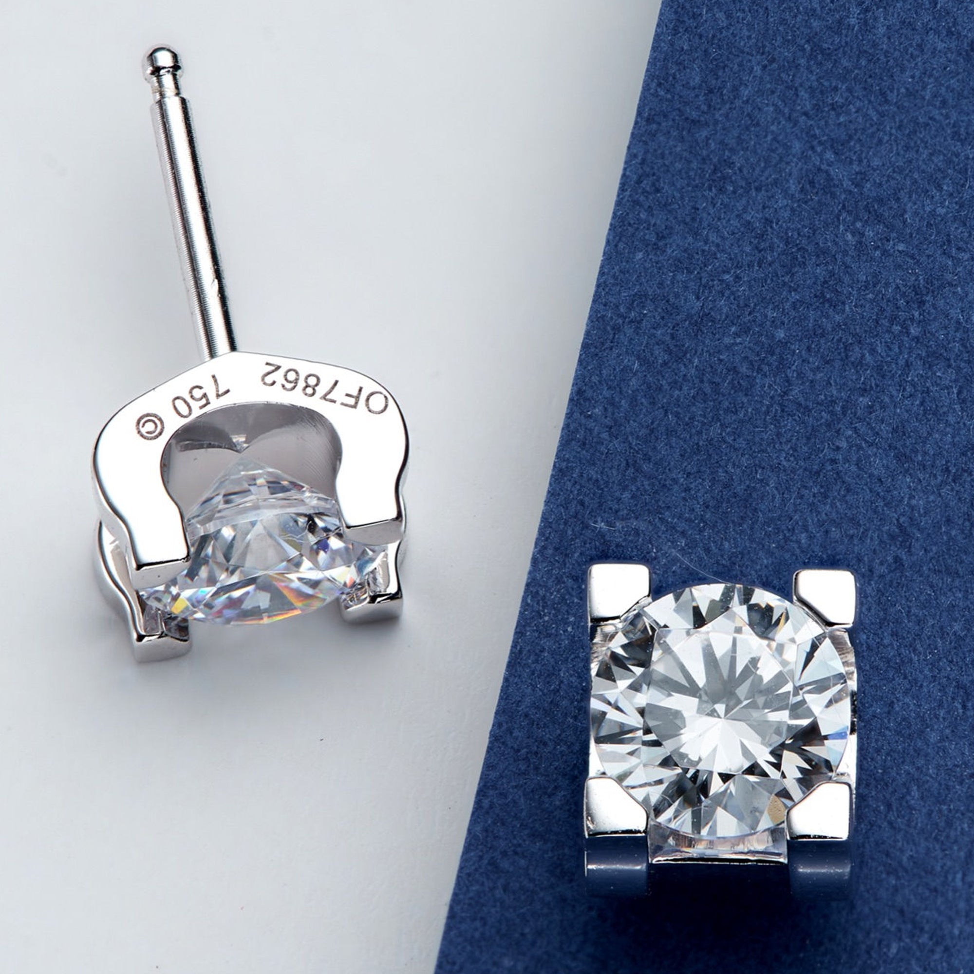 Cercei Stud cu Cristal Rotund Strălucitor din Argint 925 Placat cu Aur și Zirconiu 5A din Rodiu - Castelo.ro
