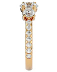 Inel de Logodnă cu Trei Moissanite Pavè de 2.34 ct din 18k Aur Galben - Castelo.ro
