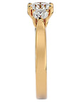 Inel de Logodnă Charlotte Cu Trei Diamante Naturale de 1.88 ct din 18k Aur Galben - Castelo.ro