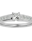 Inel de Logodnă Pavé cu Moissanite Tăietură Princess de 0.61 ct din Platina - Castelo.ro