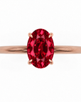 Inel de Logodnă Kensington din Aur 14k cu Rubin Creat în Laborator Oval 8x6 mm și Diamante Create în Laborator din 14k Aur Roz - Castelo.ro