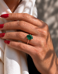 Inel de Logodnă Kensington din Aur 18k cu Smarald Creat în Laborator Oval 12x8 mm și Diamante Create în Laborator din 18k Aur Roz - Castelo.ro