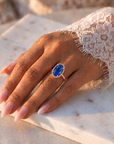 Inel de Logodnă Kensington din Aur 18k cu Safir Creat în Laborator Oval 12x8 mm și Diamante Create în Laborator din 18k Aur Roz - Castelo.ro