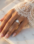 Inel de Logodnă Twilight cu Moissanite Halo Pavé de 1.07 ct din Platina - Castelo.ro