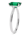 Inel de Logodnă Raphael din Aur 18k cu Smarald Creat în Laborator Emerald Cut 7x9 mm din Platina - Castelo.ro