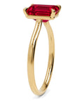 Inel de Logodnă Raphael din Aur 18k cu Rubin Creat în Laborator Emerald Cut 8x10 mm din 18k Aur Galben - Castelo.ro