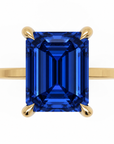 Inel de Logodnă Windsor din Aur 18k cu Safir Creat în Laborator Emerald Cut 10x8 mm și Diamante Create în Laborator din 18k Aur Galben - Castelo.ro