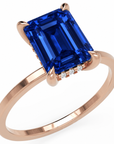Inel de Logodnă Windsor din Aur 18k cu Safir Creat în Laborator Emerald Cut 9x7 mm și Diamante Create în Laborator din 18k Aur Roz - Castelo.ro