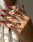 Inel de Logodnă Solitaire din Aur 14k cu Moissanite Marquise si Halo Ascuns de 1.48 ct din 14k Aur Galben - Castelo.ro