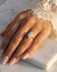 Inel de Logodnă Solitaire din Aur 14k cu Moissanite Marquise si Halo Ascuns de 1.48 ct din 14k Aur Galben - Castelo.ro