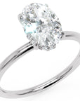 Inel de Logodnă Solitaire Oval cu Halo Ascuns din Aur 18k cu Diamant Natural de 1.2 ct din Platina - Castelo.ro