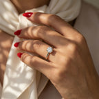 Inel de Logodnă Brilliance din Aur 18k cu Moissanite Solitaire Rotund de 0.8 ct din Platina - Castelo.ro