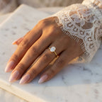 Inel de Logodnă Enigma din Aur 18k Solitaire Oval de 0.8 ct din 18k Aur Galben - Castelo.ro