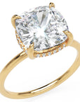 Inel de Logodnă Solitaire cu Halo Ascuns din Aur 18k cu Moissanite Cushion de 2.8 ct din 18k Aur Galben - Castelo.ro