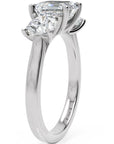 Inel de Logodnă Viviana din Aur 14k cu Trei Moissanite de 2.4 ct din 14k Aur Alb - Castelo.ro