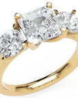 Inel de Logodnă Viviana din Aur 14k cu Trei Moissanite de 2.4 ct din 14k Aur Galben - Castelo.ro