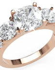 Inel de Logodnă Grand Prix din Aur 14k cu Trei Moissanite de 2.6 ct din 14k Aur Roz - Castelo.ro
