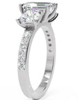 Inel de Logodnă Monaco L'Emeralde din Aur 14k cu Trei Moissanite de 2.6 ct din 14k Aur Alb - Castelo.ro