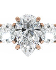 Inel de Logodnă cu Trei Diamante Naturale Pară și Rotund de 2.3 ct