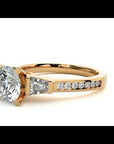Inel de Logodnă din Aur 14k cu Trei Moissanite Pavè de 1.68 ct