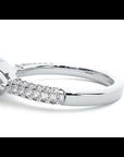 Inel de Logodnă din Aur 14k cu Trei Moissanite Pavè de 1.63 ct
