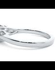 Inel de Logodnă Trei Moissanite din Aur 14k Cu Tăietură De Prințesă de 0.96 ct