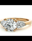 Inel de Logodnă Hélène din Aur 14k cu Trei Moissanite de 2.18 ct