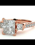 Inel de Logodnă cu Trei Diamante Naturale In Forma De Prințesă de 1.72 ct