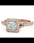 Inel Tăietură Oval Si Cadru Halo cu Moissanite de 0.76 ct