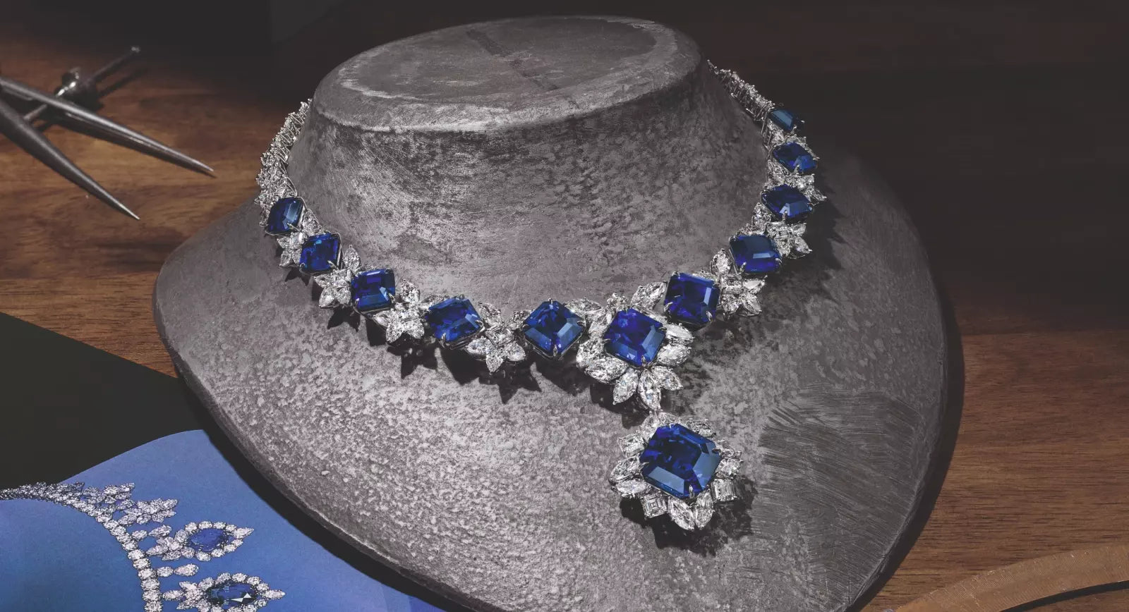 Bulgari vs. Cartier: Care Brand de Bijuterii de Lux Este Mai Prestigios?