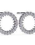 Cercei Stud Circle of Fire din Aur 14k cu Moissanite Tăietură Briliant de 0.3 ct din 14K Aur Alb - Castelo.ro