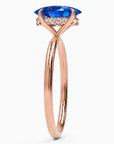 Inel de Logodnă Kensington din Aur 18k cu Safir Creat în Laborator Oval 10x7 mm și Diamante Create în Laborator din 18k Aur Roz - Castelo.ro