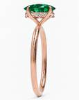 Inel de Logodnă Kensington din Aur 14k cu Smarald Creat în Laborator Oval 10x7 mm și Diamante Create în Laborator din 14k Aur Roz - Castelo.ro