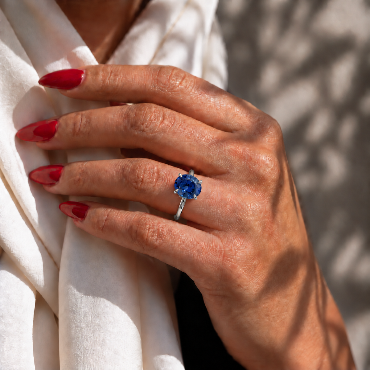 Inel de Logodnă Kensington din Aur 18k cu Safir Creat în Laborator Oval 10x7 mm și Diamante Create în Laborator din Platina - Castelo.ro