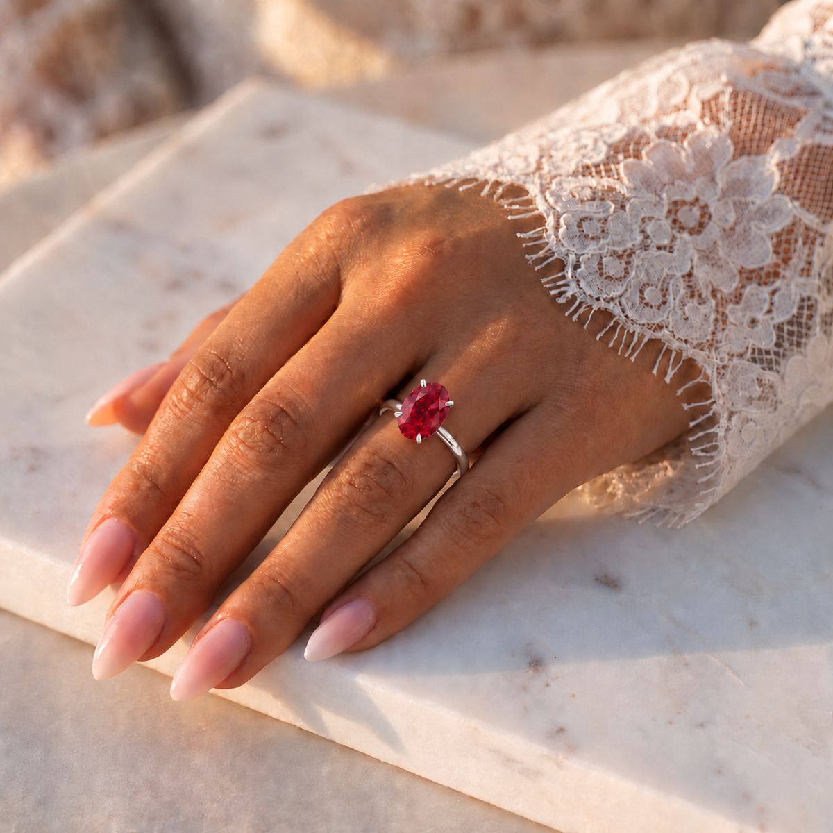 Inel de Logodnă Kensington din Aur 18k cu Rubin Creat în Laborator Oval 10x7 mm și Diamante Create în Laborator din Platina - Castelo.ro