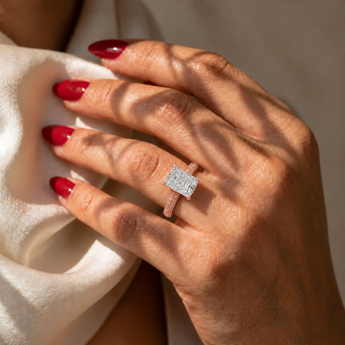 Inel de Logodnă Berkeley din Aur 14k cu Moissanite Radiant de 4 ct din 14k Aur Roz - Castelo.ro